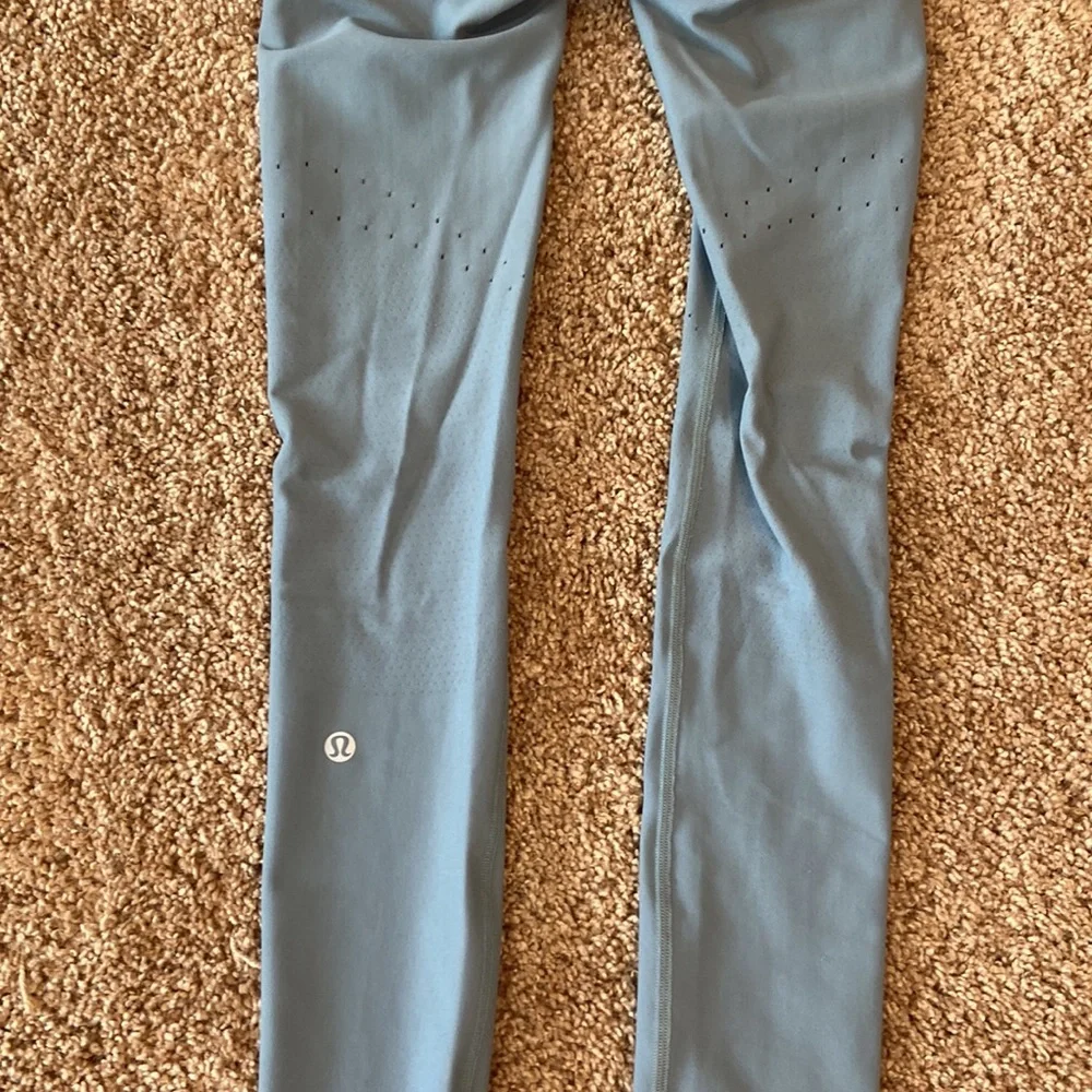 Lululemon Athletica Size 2 Excellent Condition 🔥 - Picture 6 of 7
